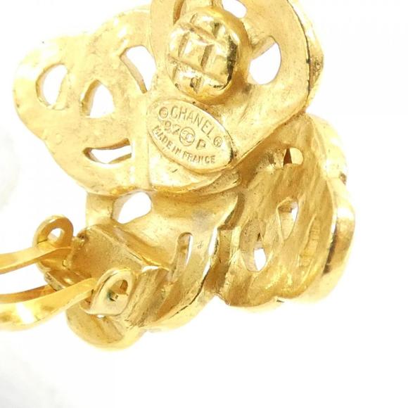 CHANEL Authentic Gold Earrings - Picture 3 of 5